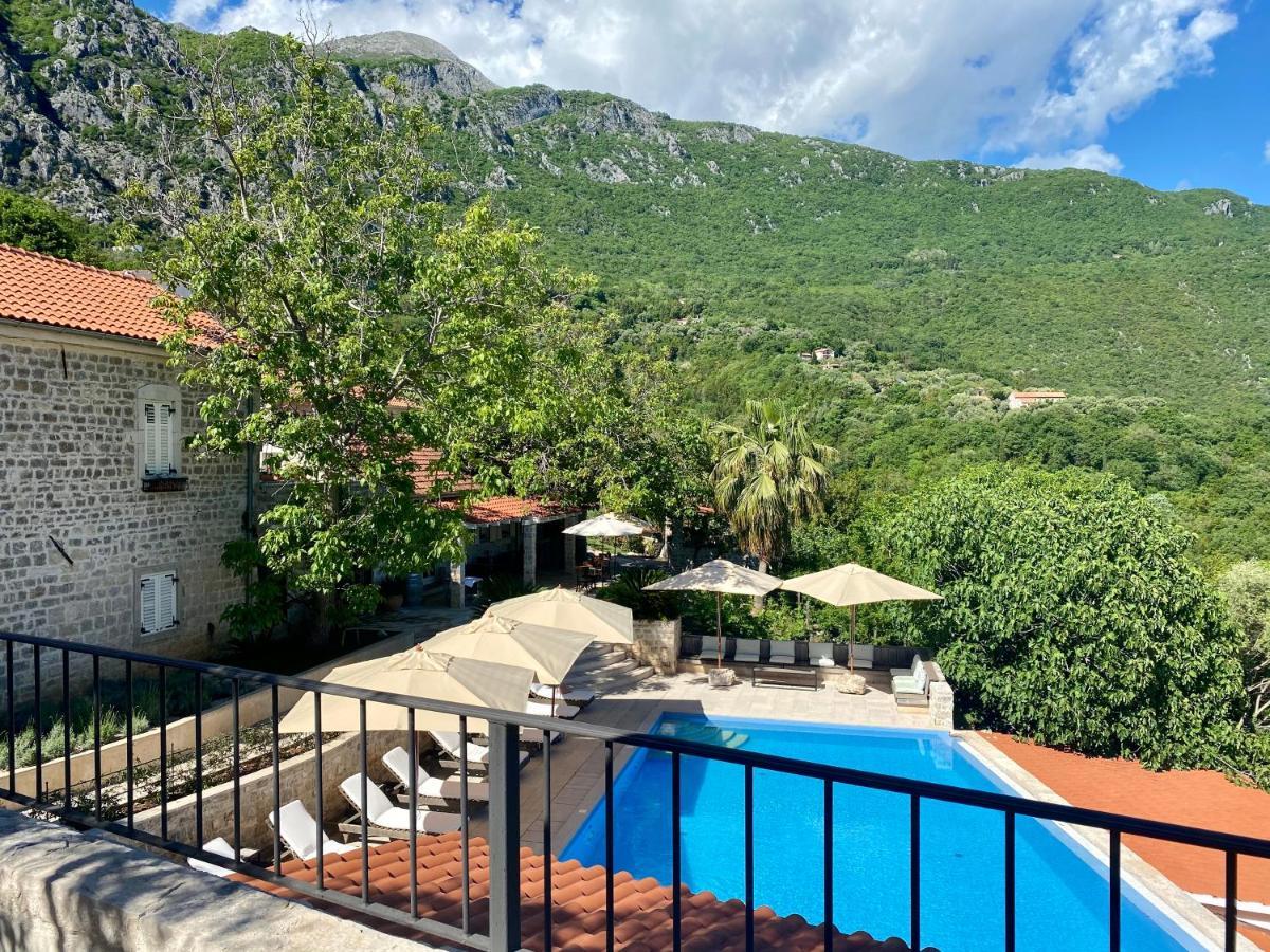 Hotel Malo Selo Herceg Novi Exterior foto