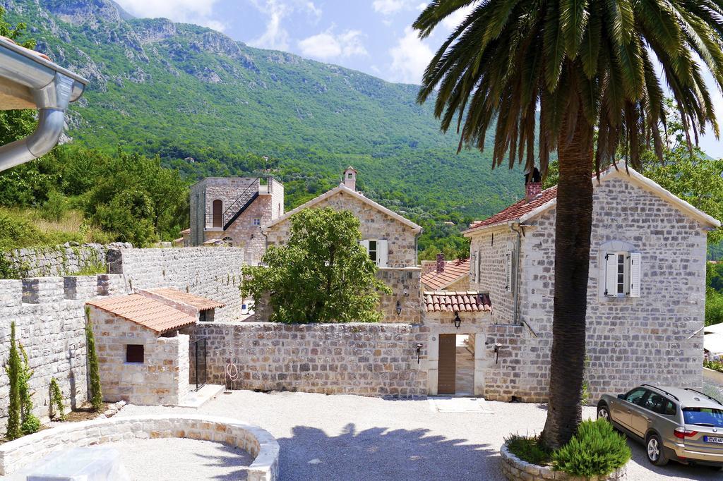 Hotel Malo Selo Herceg Novi Exterior foto